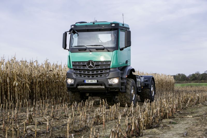 Mercedes-Benz Arocs 2042 for agricultural use