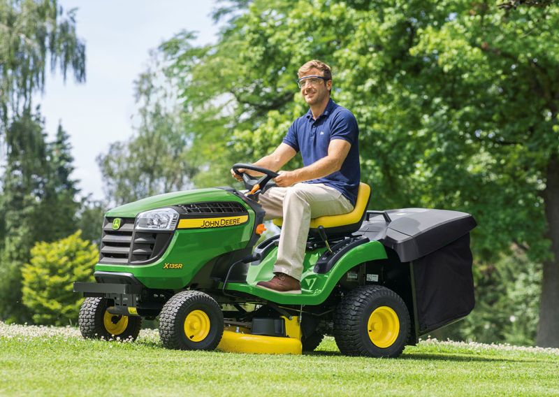 John Deere X135R