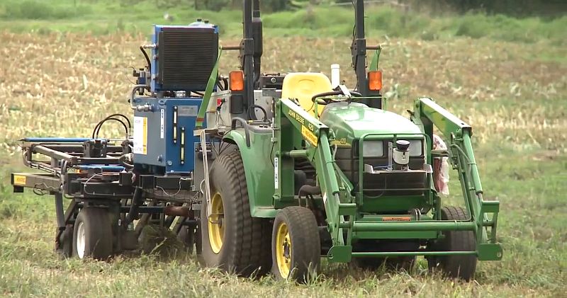 טרקטור ומזרעה אוטונומיים Smart Seeder