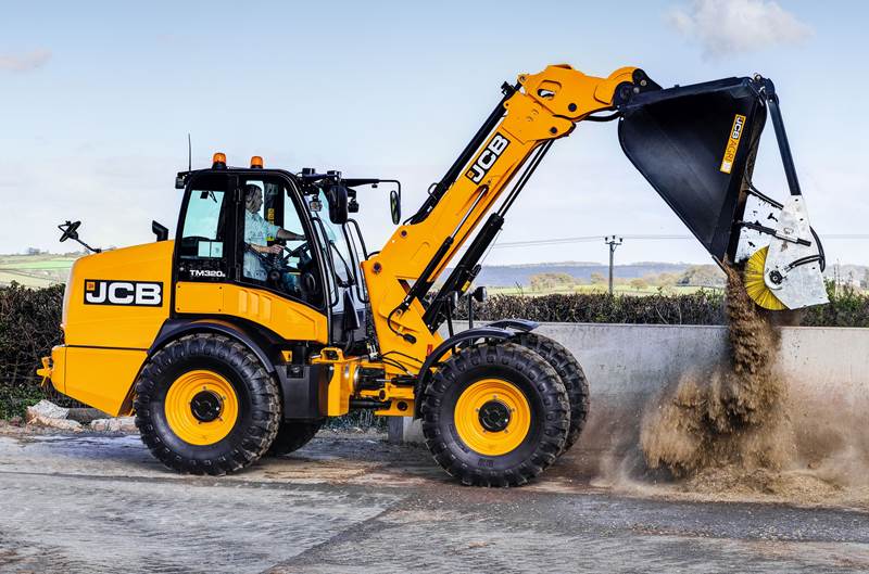 מעמיס טלסקופי JCB TM320