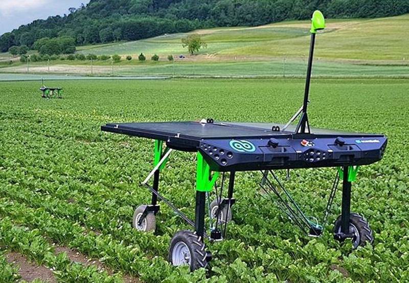 רובוט חקלאי ecorobotix
